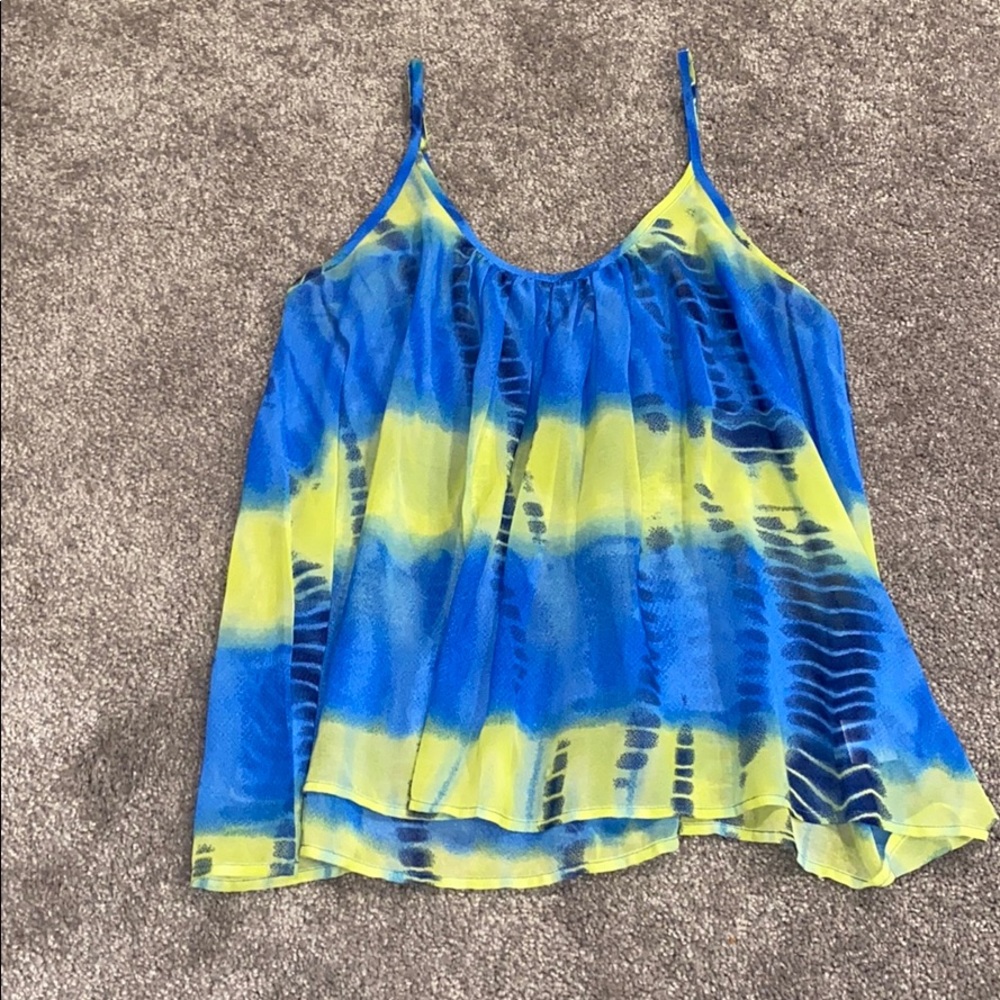 Light weight flowy tank top